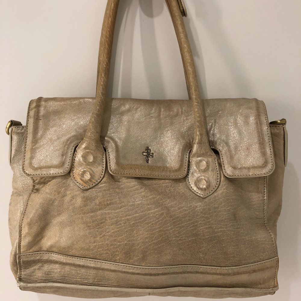 Cole Haagen metallic silver bag
